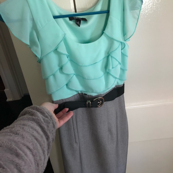 Beautiful business or casual dress - Picture 3 of 5